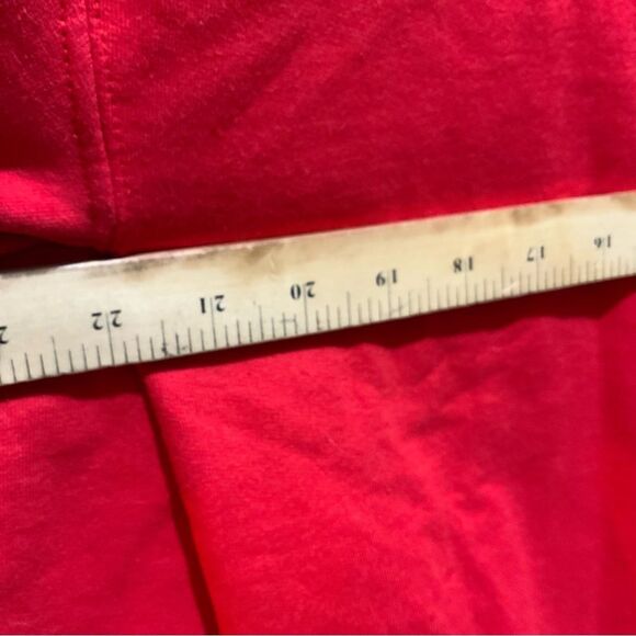 Elizabeth red Sweatshirt Design Around the Neck Embroidered  Elizabeth size M - Picture 6 of 6